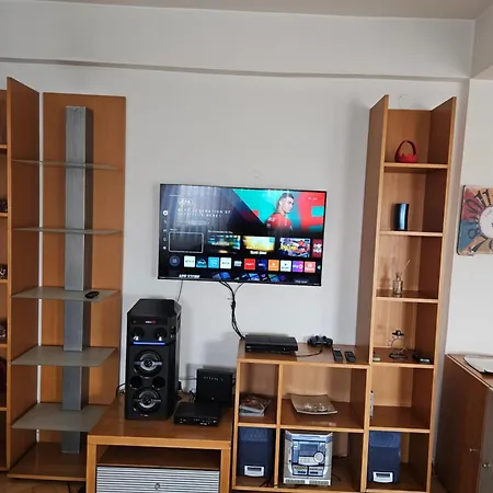 Apartment Spectacular In Skopje, Mall Area