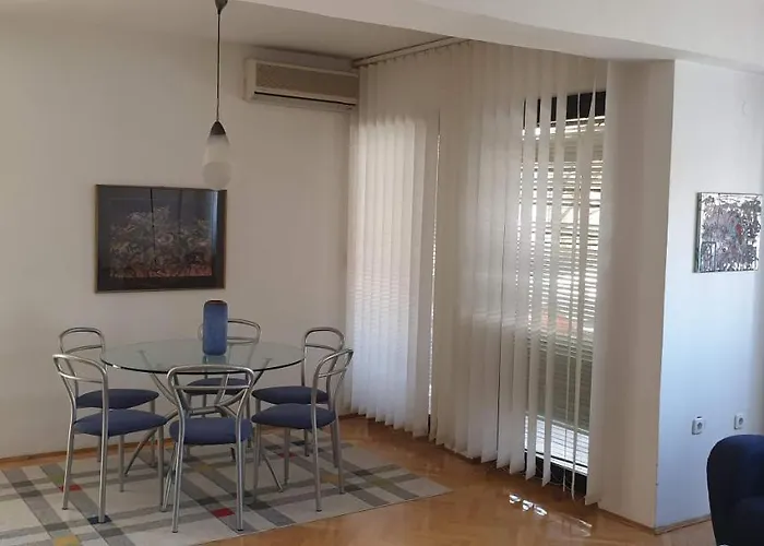Spectacular In Skopje, Mall Area Appartement